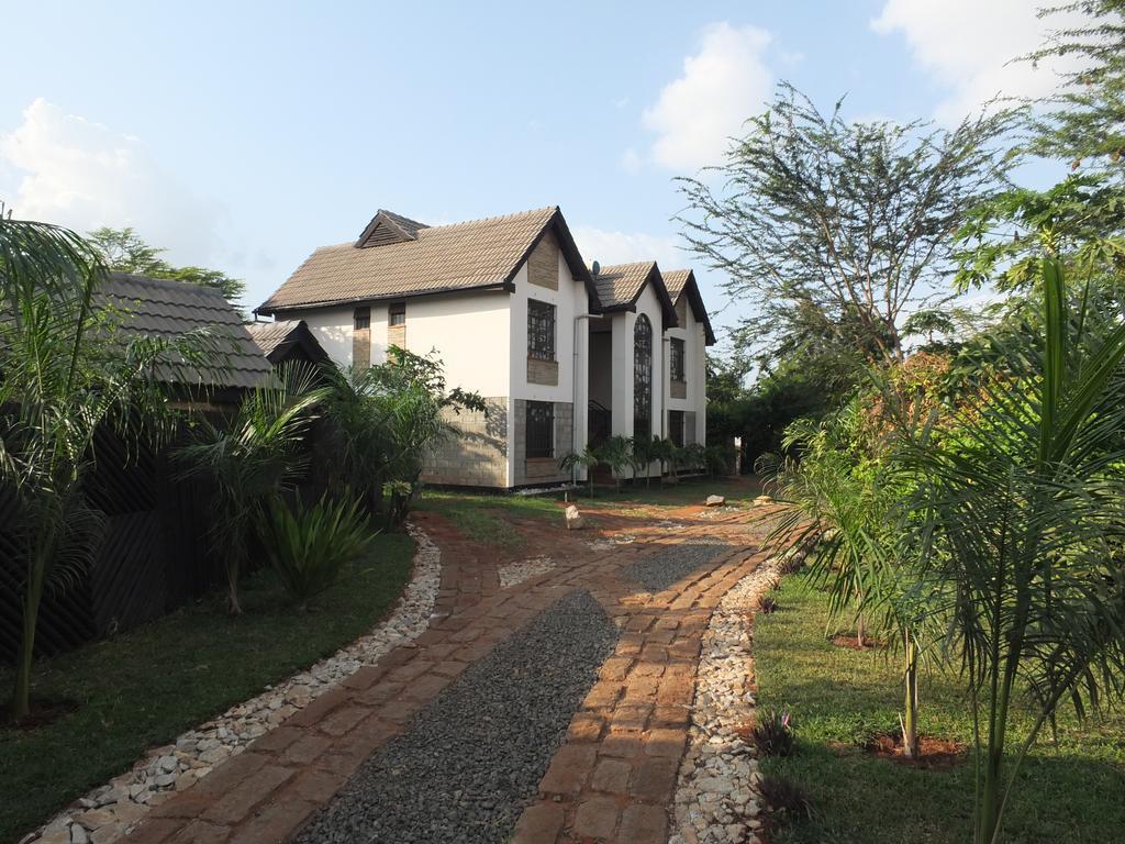 Afrika Lodges Voi المظهر الخارجي الصورة
